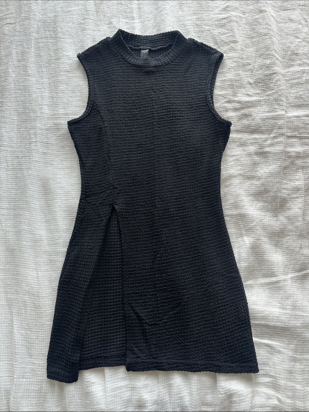 Sleeveless Black Waffle Side-Slit Tank Top